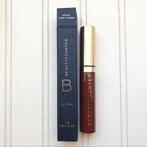 NWB Beautycounter Lip Gloss in Sienna